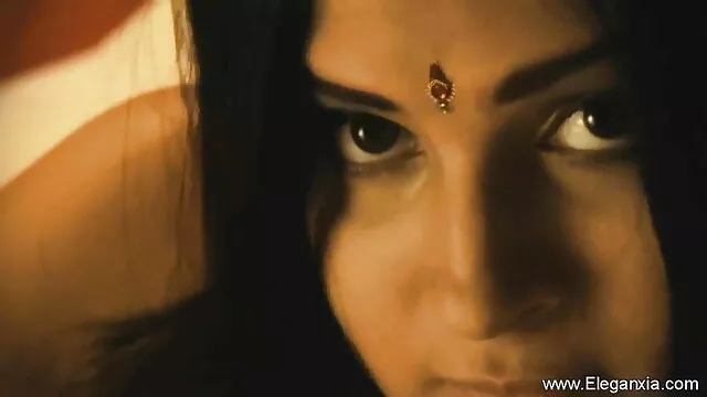 মেয়ে, মানে বাংলা new xxx সামঞ্জস্য যদি, দুই জনের সামনে তার পা ছড়িয়ে