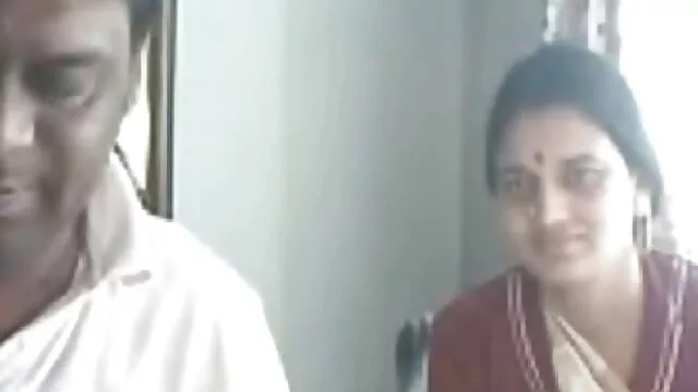 বাঁড়ার বাংলা চুদাচুদি ভিডিও xxx রস খাবার