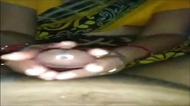 সুন্দরি সেক্সি বাংলা xxx ভিডিও hd মহিলার বড়ো বুকের মেয়ের বড়ো মাই