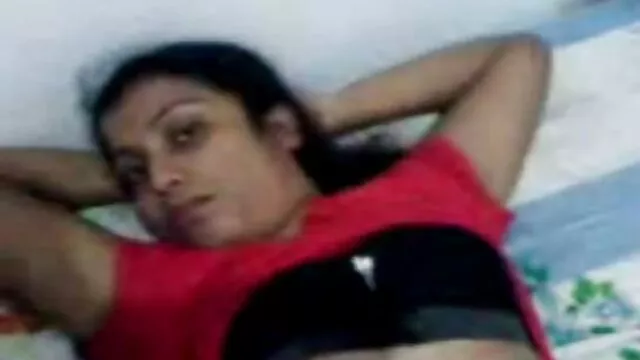মহিলাদের বাংলা nxxx অন্তর্বাস