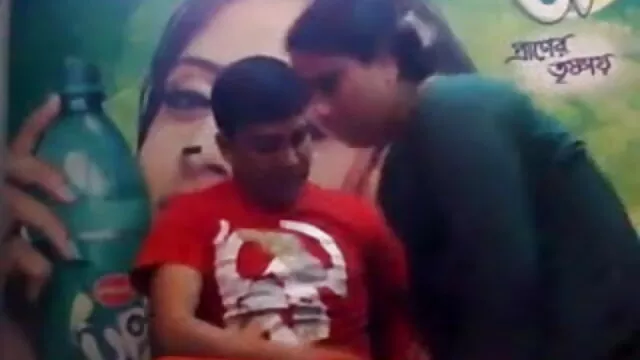 বাঁড়ার চুদা চুদি vedio রস খাবার