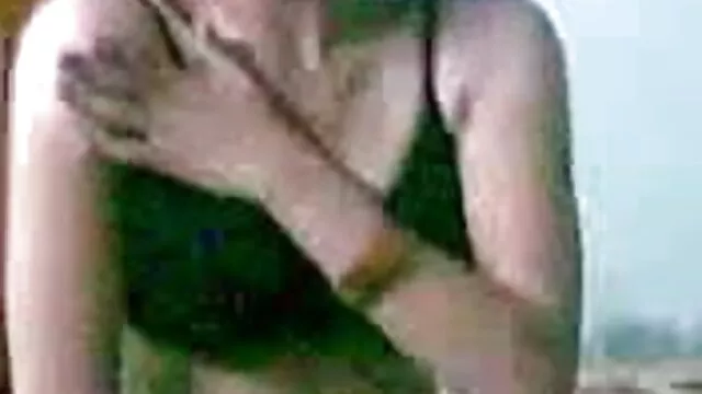 আমি চাটতে চেয়েছি এবং তারা হয়েছে থাকার পর আমাকে বাংলা nxx দিয়েছে.