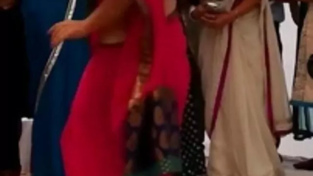 বাড়ীতে 3 xxx বাংলা তৈরি