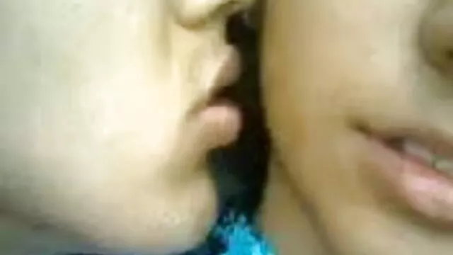 বাণিজ্যিক ব্যবসায়ীর কেন্ট টাকা প্রত্যাখ্যান এবং বাংলা xxx video hd হাঁস দেখতে না