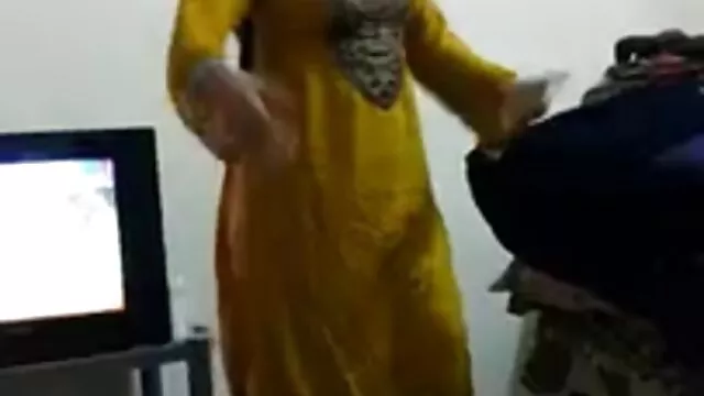 কলেজ পেতে একটি বাংলা sex ভিডিও অধ্যাপক একটি তরুণ স্তনবৃন্ত